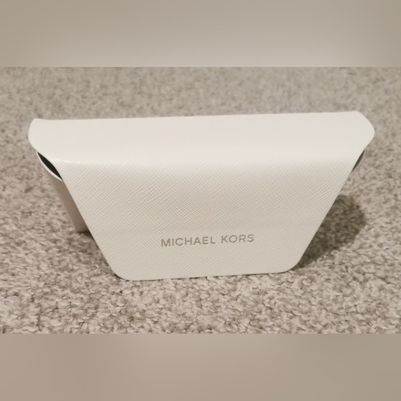 Michael Kors White Case for Eyeglasses Sunglasses - Picture 6 of 7